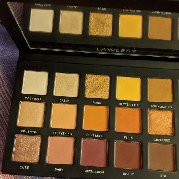 Lawless The One Eyeshadow Palette - Picture 7 of 7
